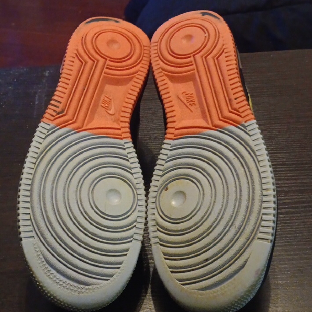 Nike Air Force 1 Low Rare "Peace And Unity" (2021) M9.5/W11 Fair Condition - Picture 9 of 10